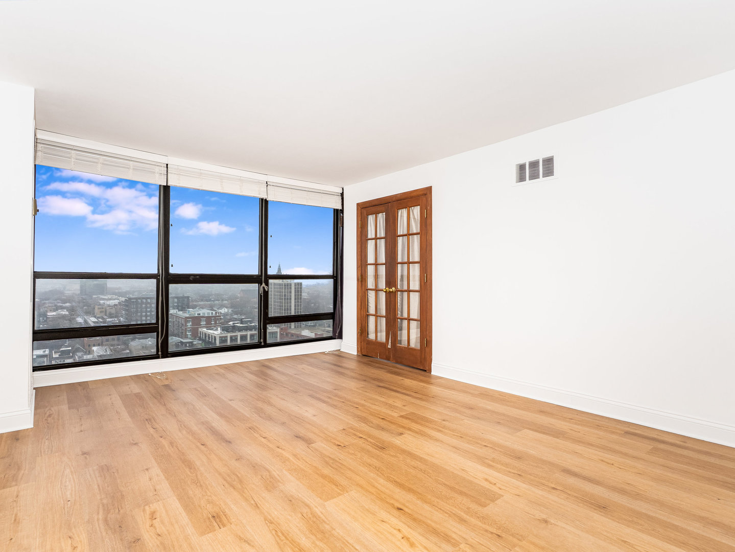 1540 N LaSalle Drive #1906, Chicago, IL 60601