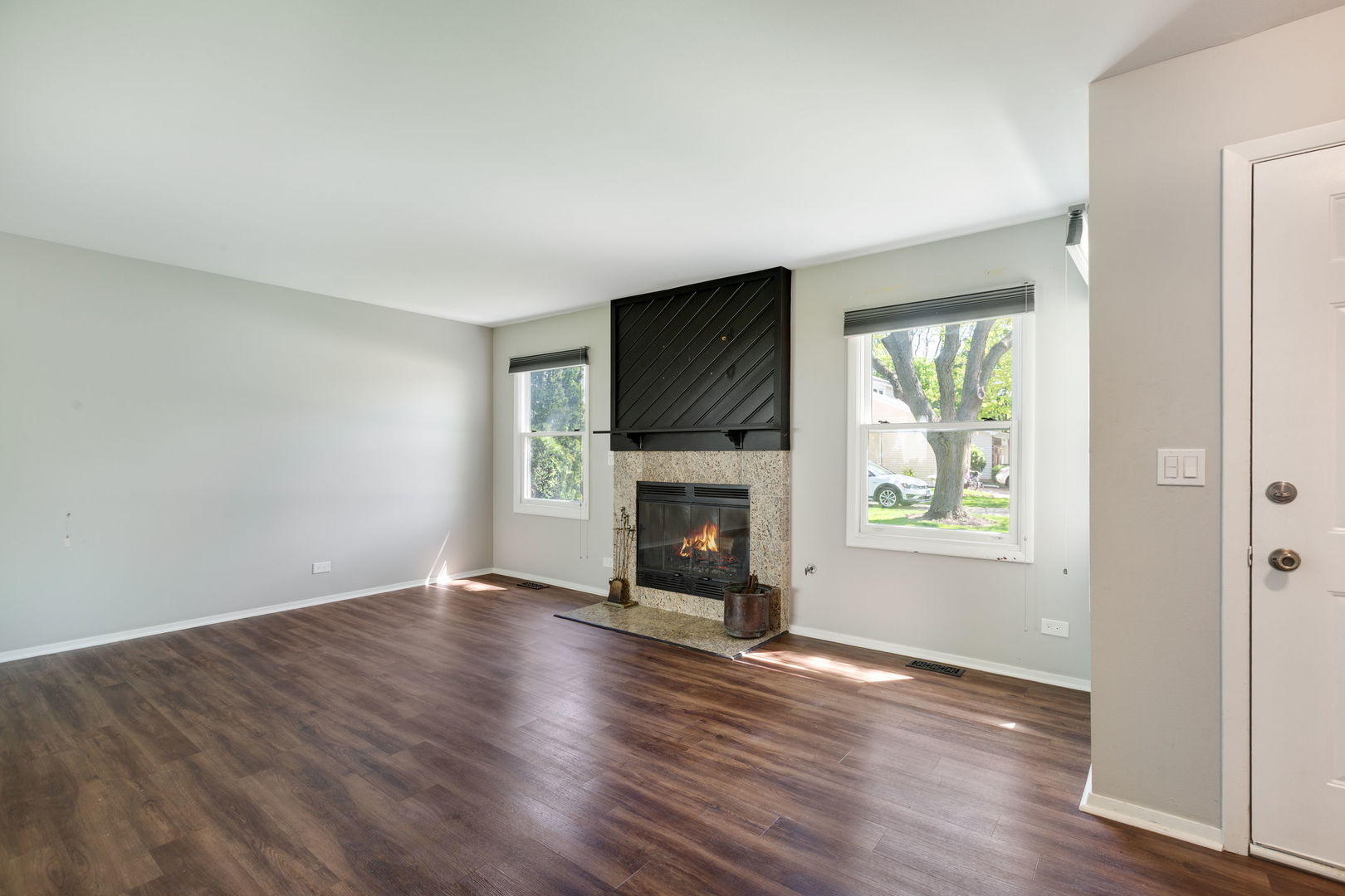 1022 Colony Lake Drive, Schaumburg, IL 60194