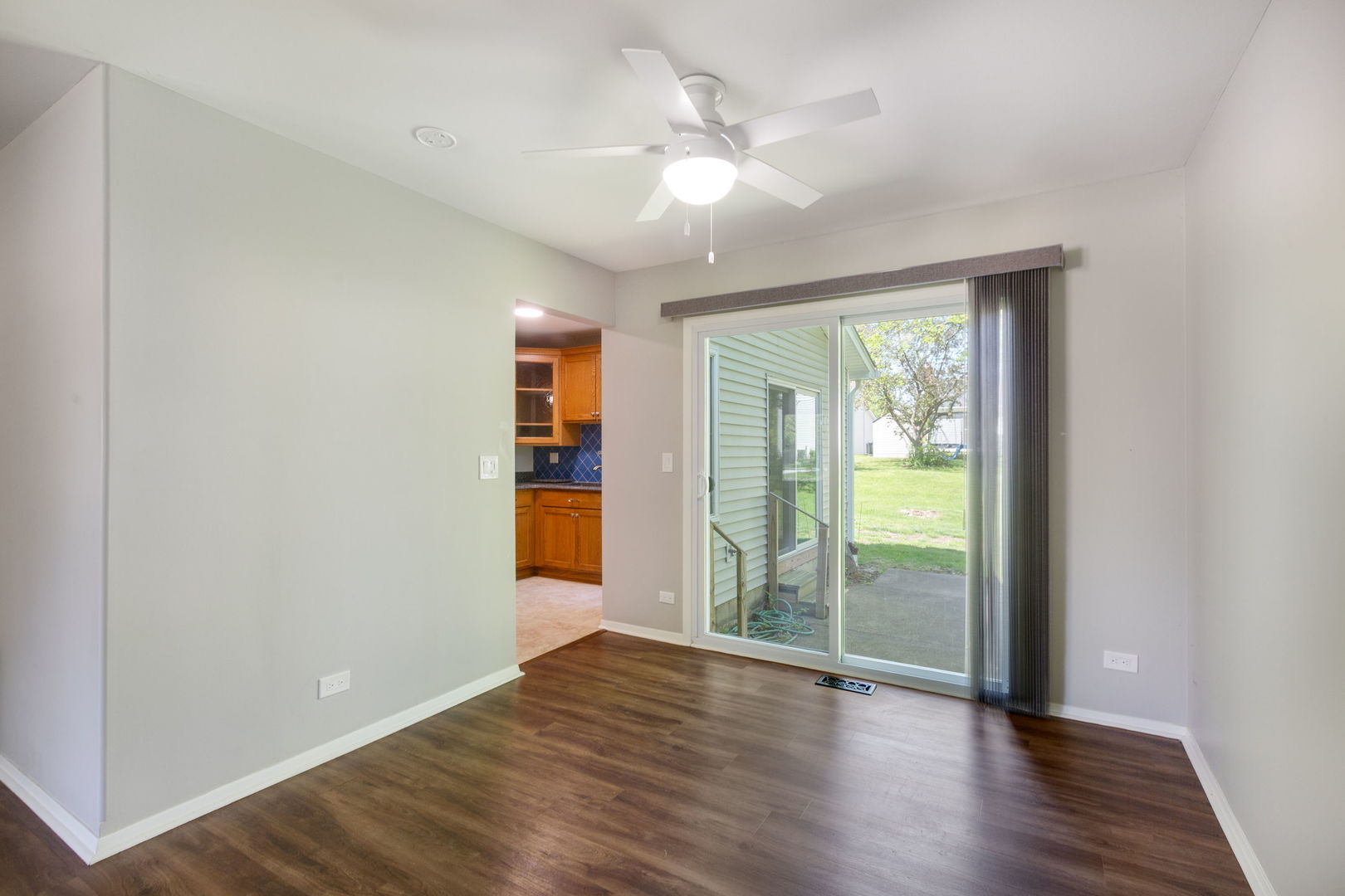 1022 Colony Lake Drive, Schaumburg, IL 60194