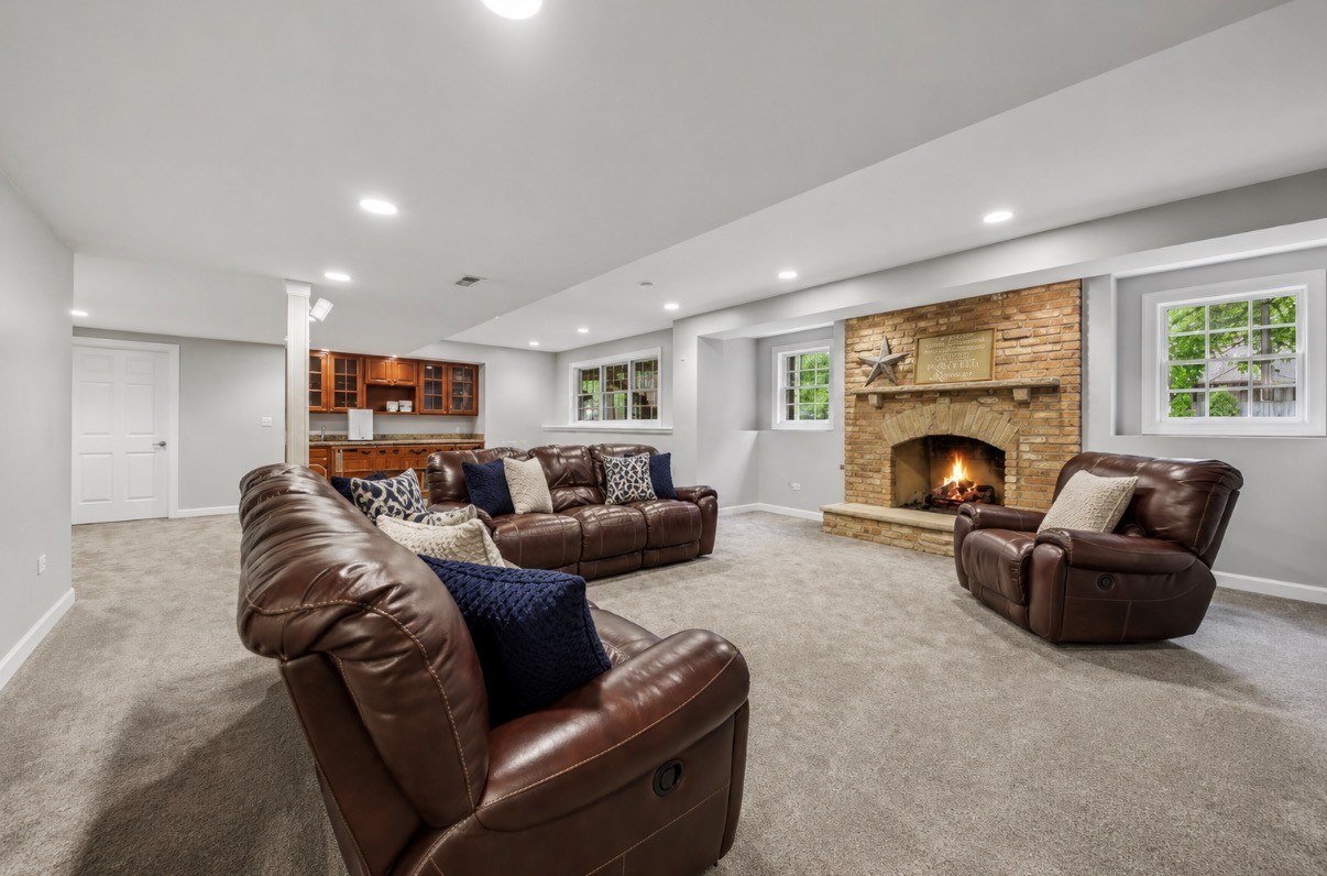 1620 Mulberry Drive, Libertyville, IL 60048