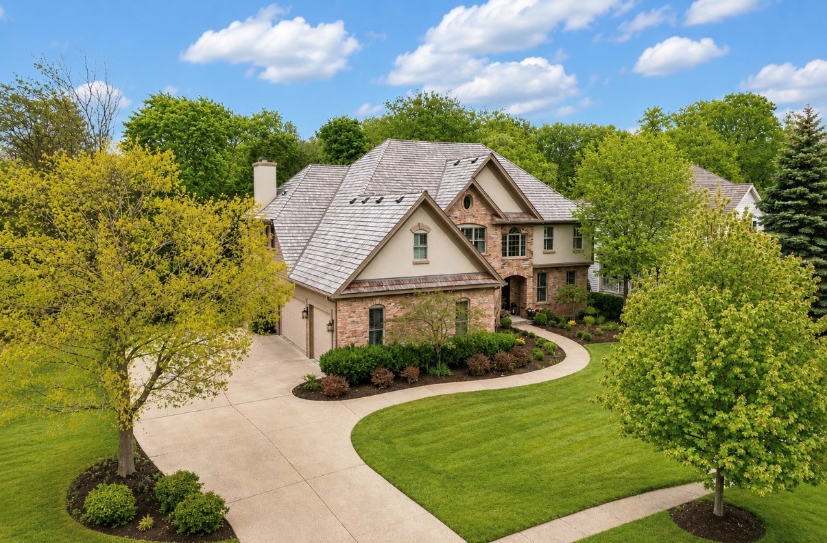 1620 Mulberry Drive, Libertyville, IL 60048