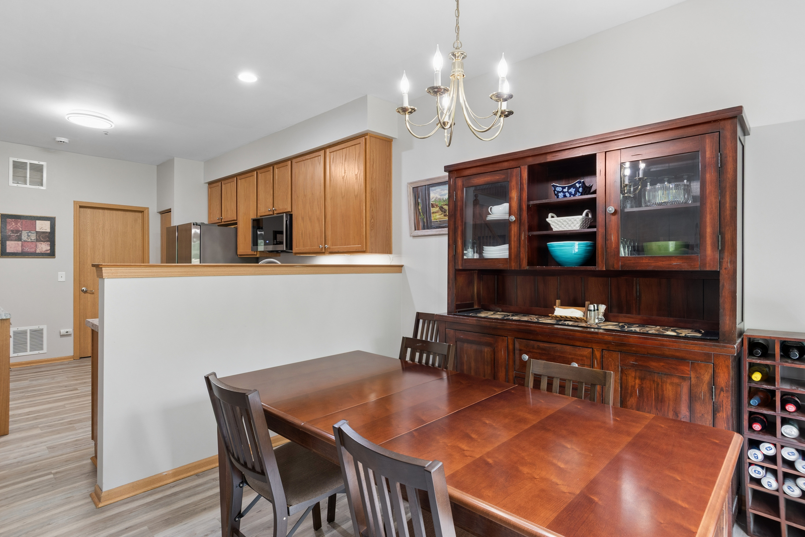 1855 Candlelight Circle, Montgomery, IL 60538