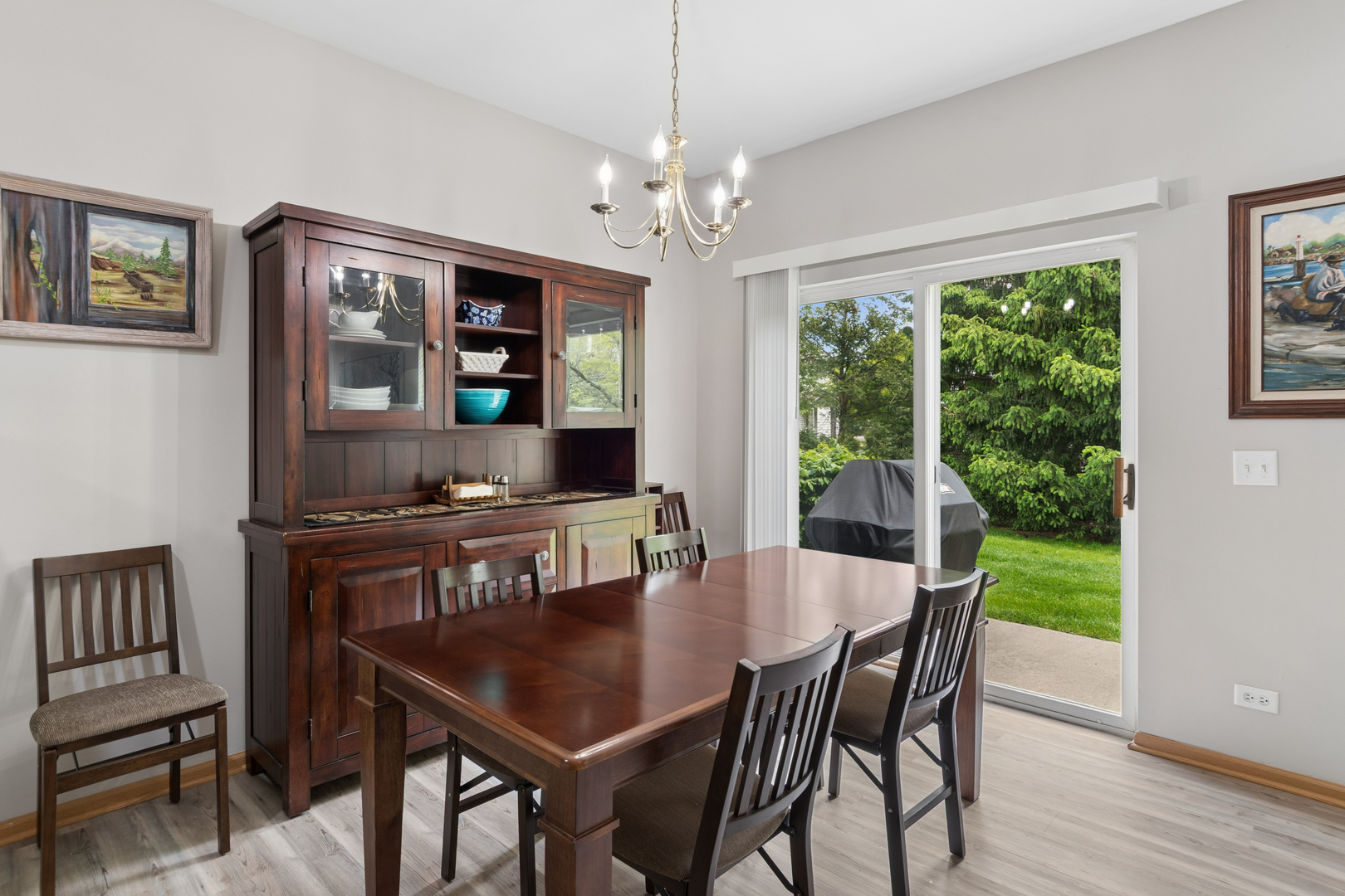 1855 Candlelight Circle, Montgomery, IL 60538