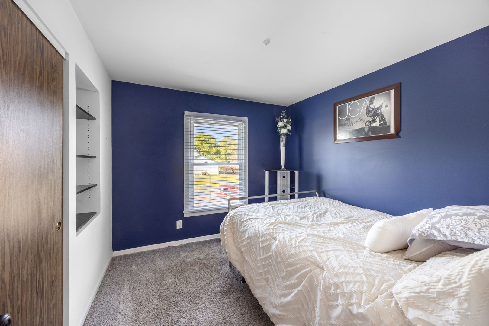 5113 W Dartmoor Drive, McHenry, IL 60050