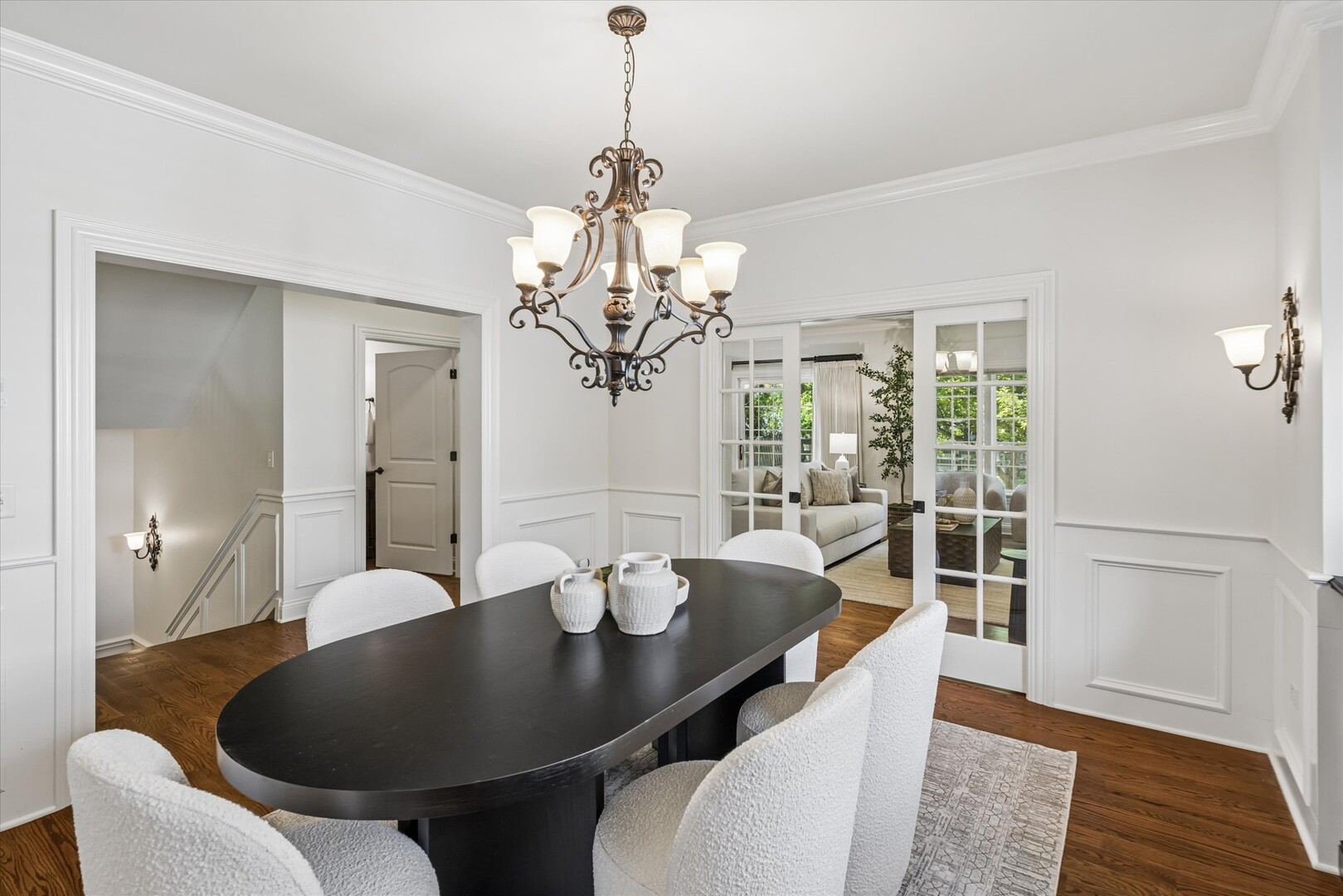 639 N Wright Street, Naperville, IL 60563