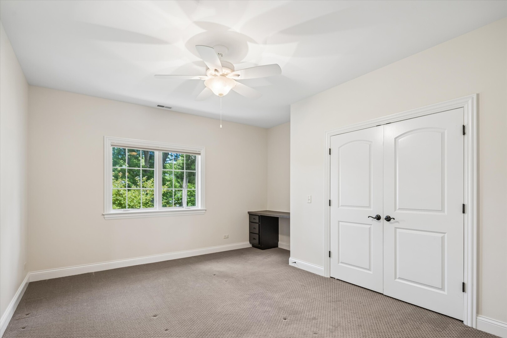 639 N Wright Street, Naperville, IL 60563