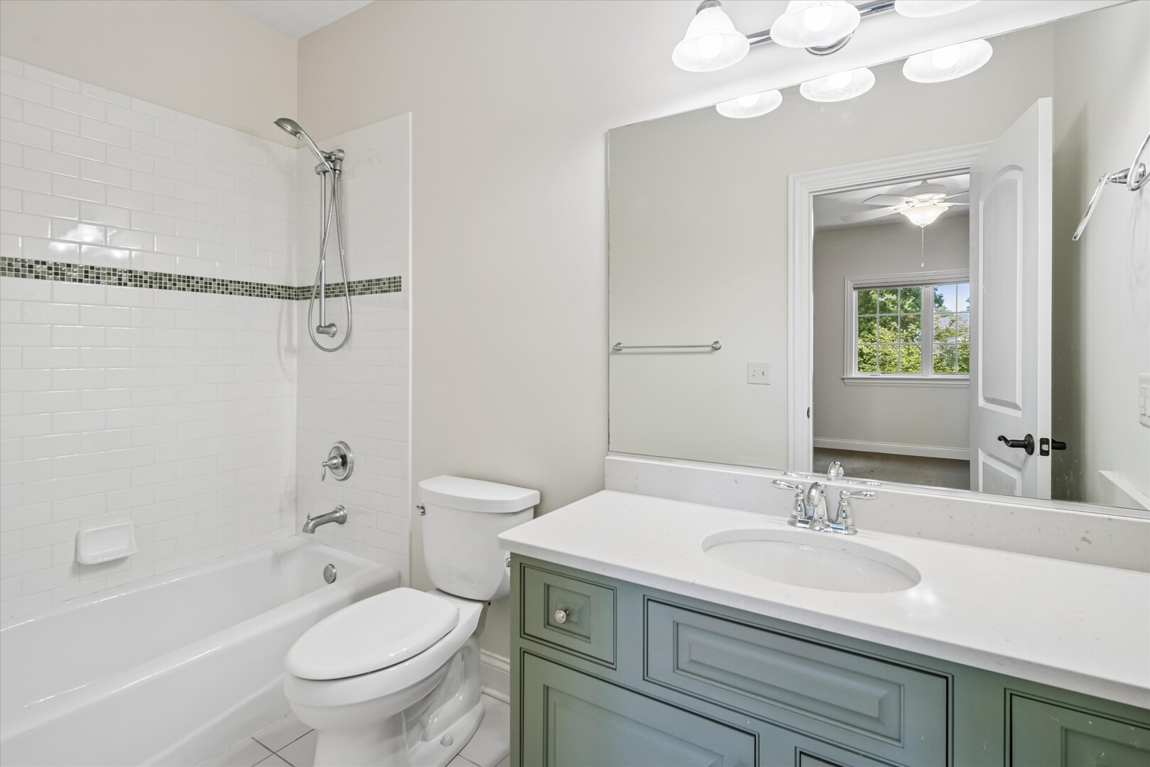 639 N Wright Street, Naperville, IL 60563