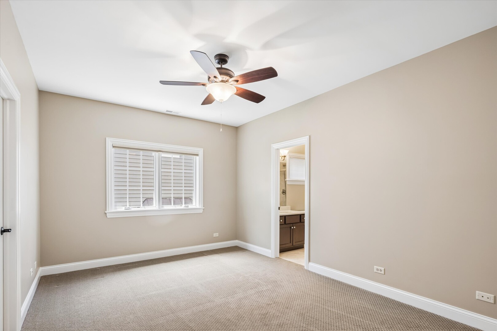 639 N Wright Street, Naperville, IL 60563