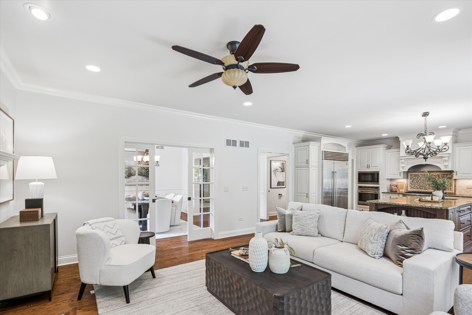 639 N Wright Street, Naperville, IL 60563