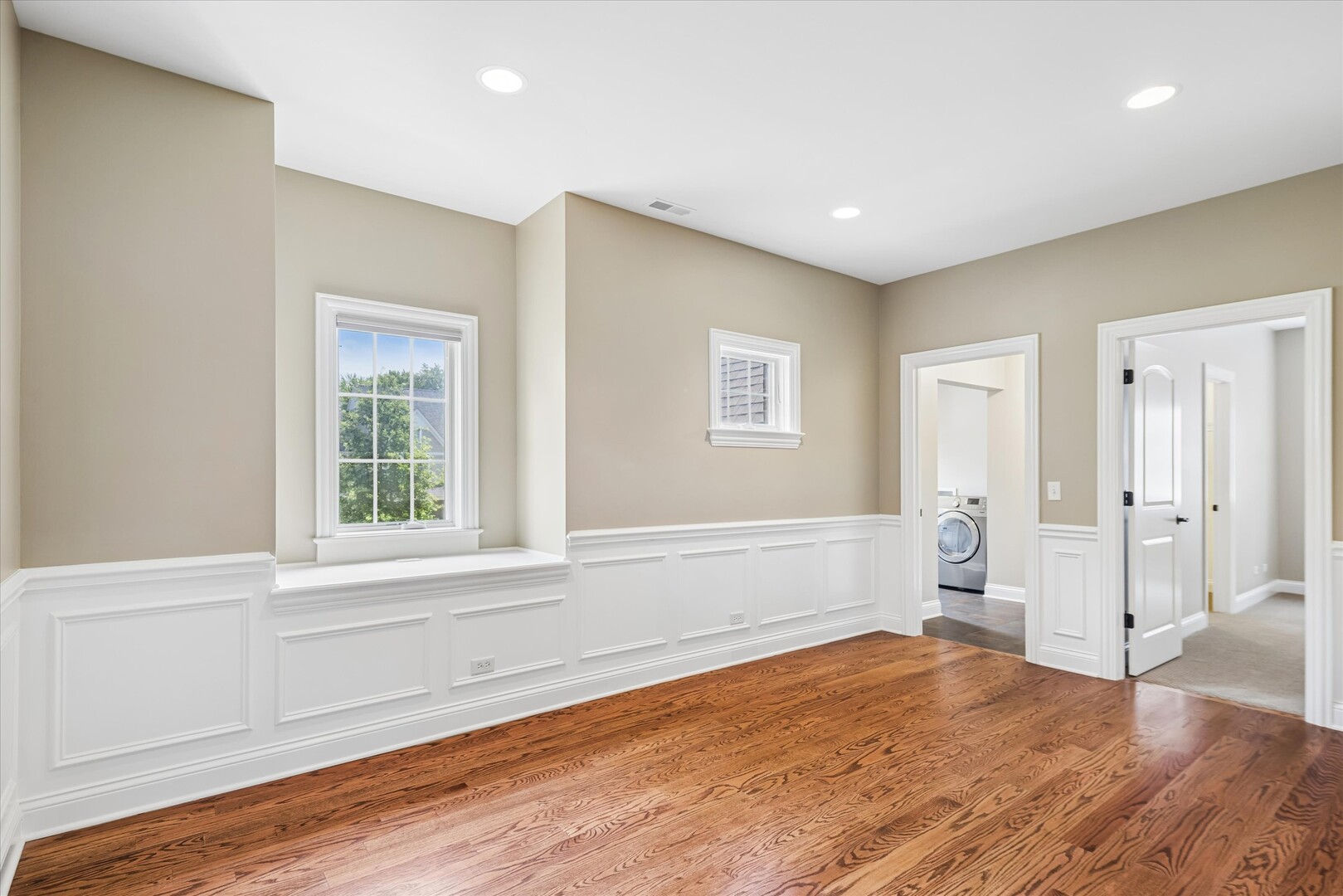 639 N Wright Street, Naperville, IL 60563