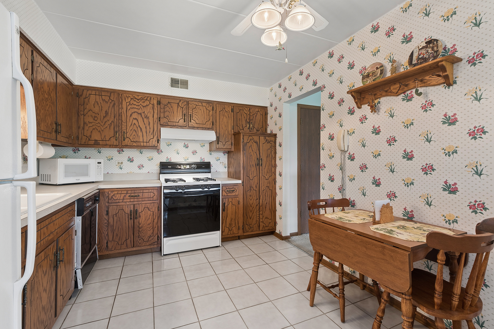 8826 W 140th Street #206, Orland Park, IL 60462