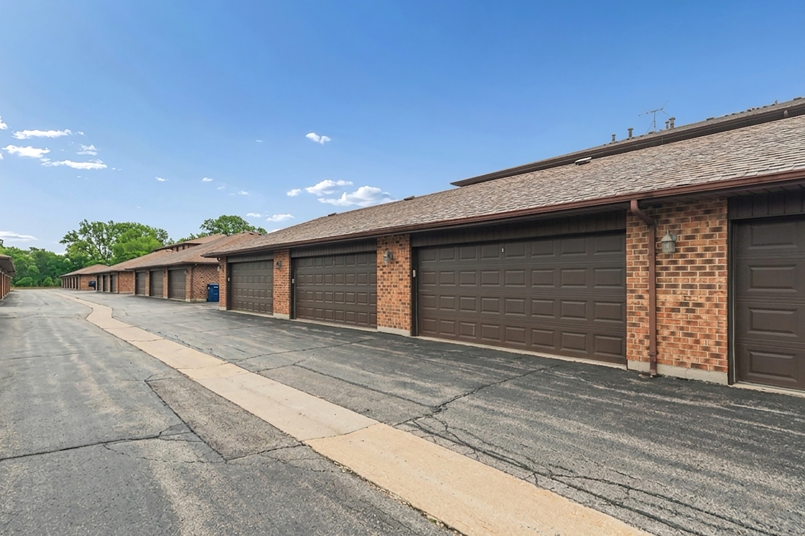 8826 W 140th Street #206, Orland Park, IL 60462