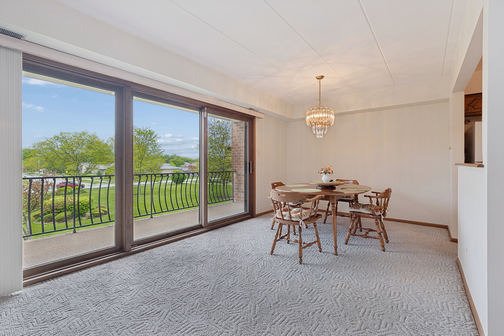 8826 W 140th Street #206, Orland Park, IL 60462