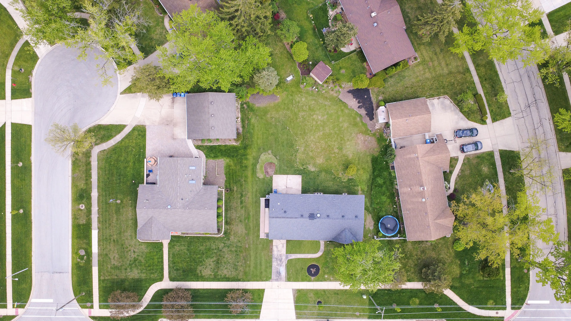 135 S Walnut Lane, Schaumburg, IL 60193