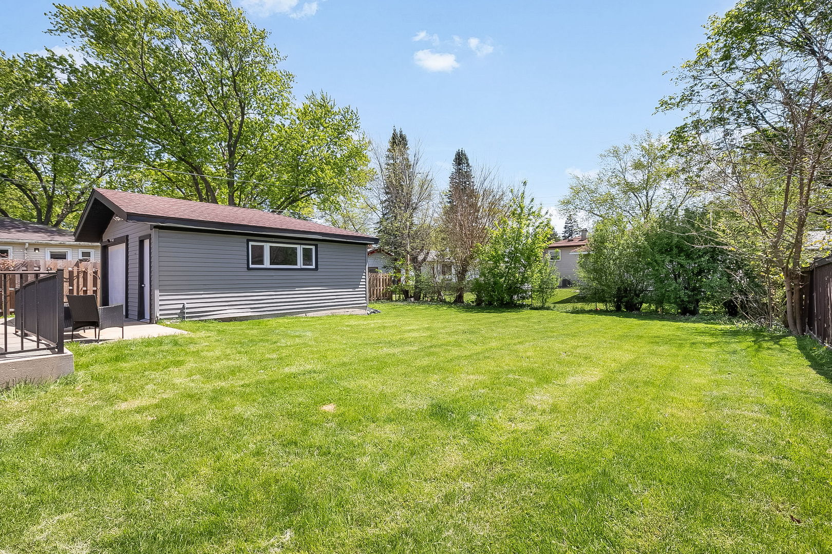 407 BONNIEBROOK Avenue, Mundelein, IL 60060