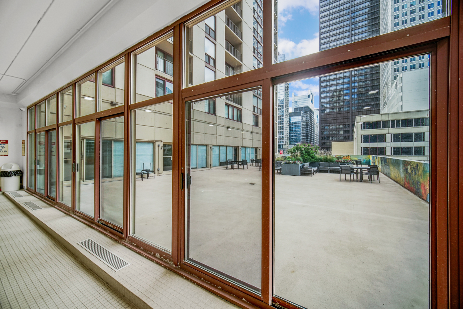 200 N Dearborn Street #4208, Chicago, IL 60601