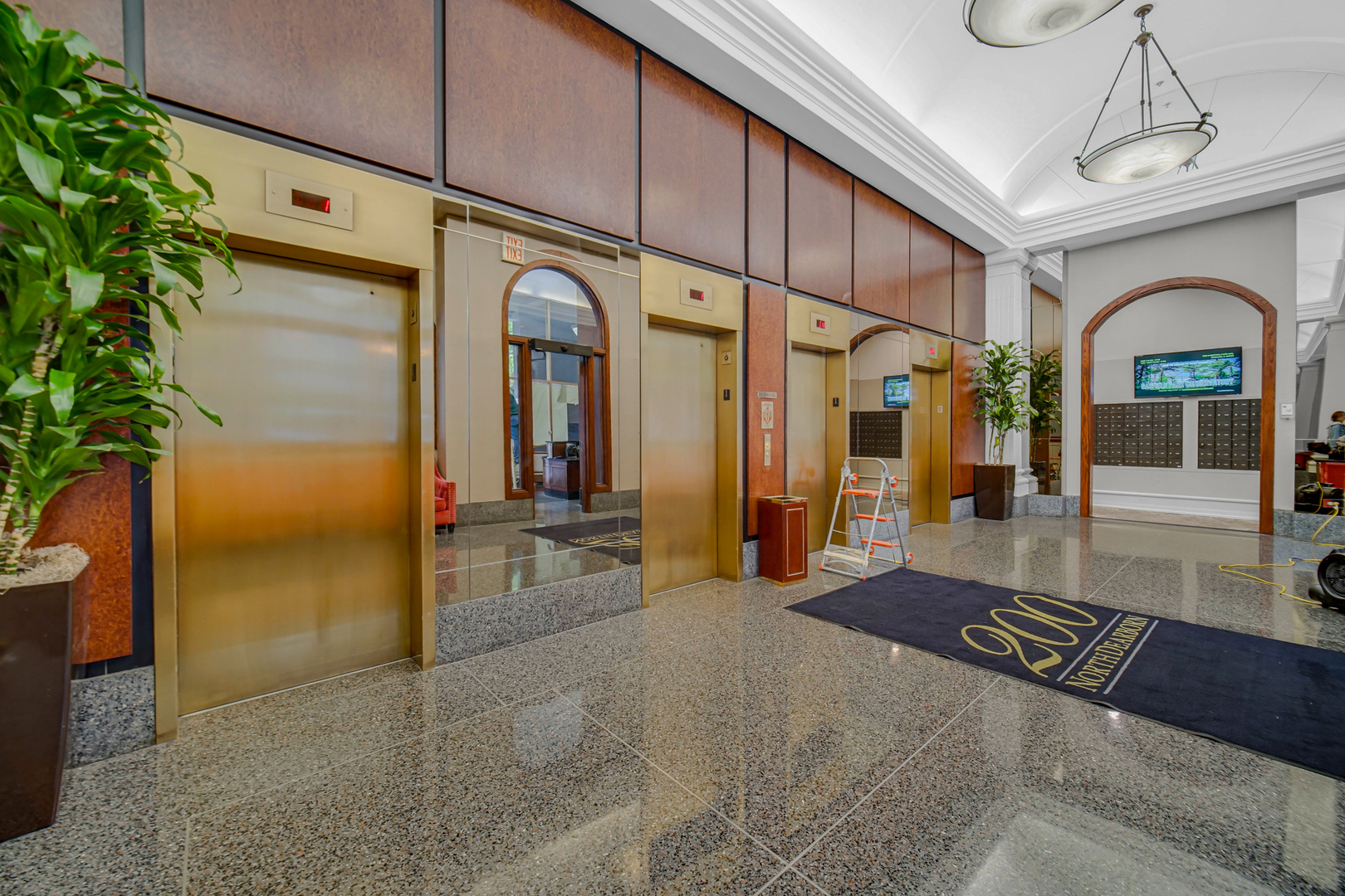 200 N Dearborn Street #4208, Chicago, IL 60601