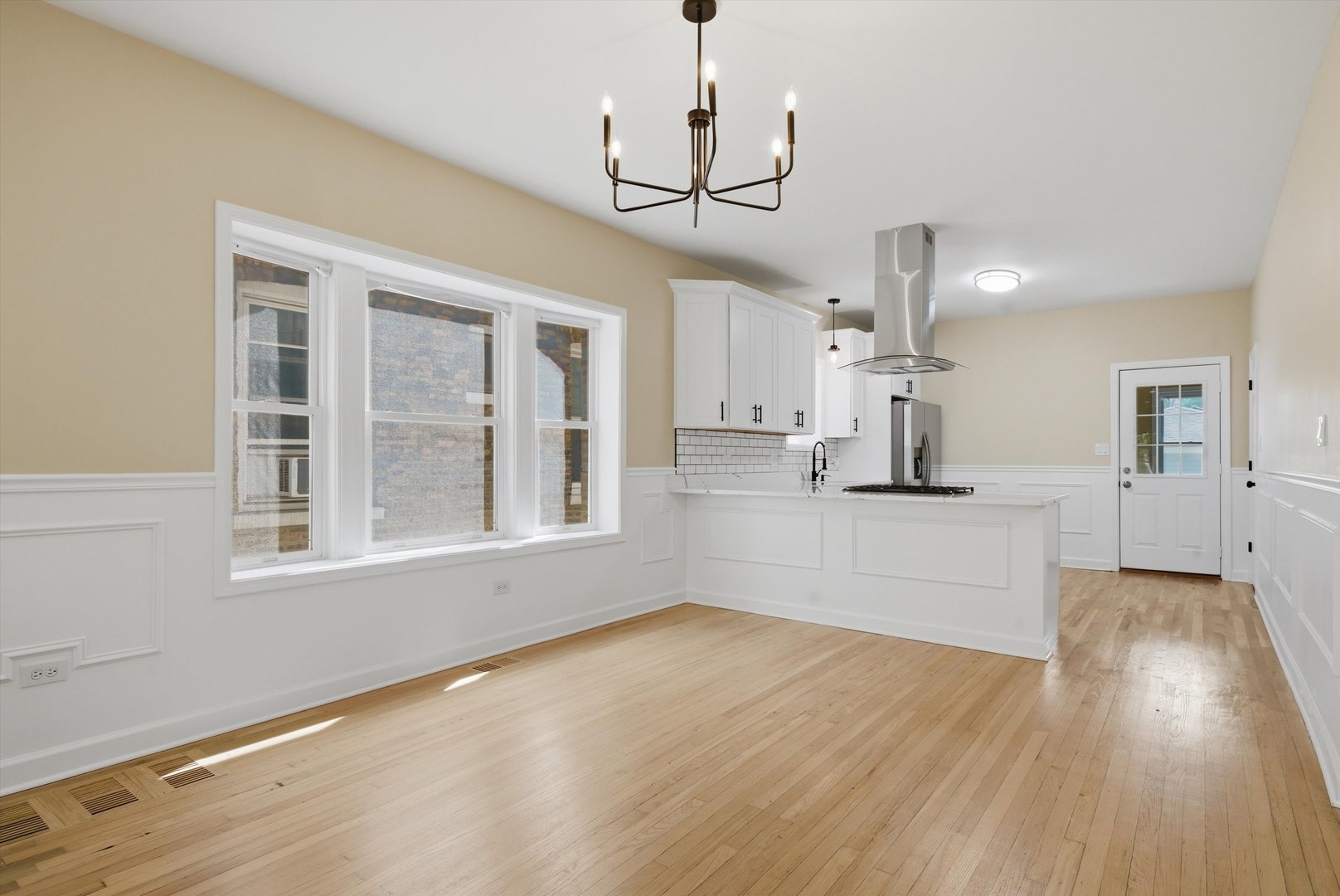 8044 S MAY Street, Chicago, IL 60620