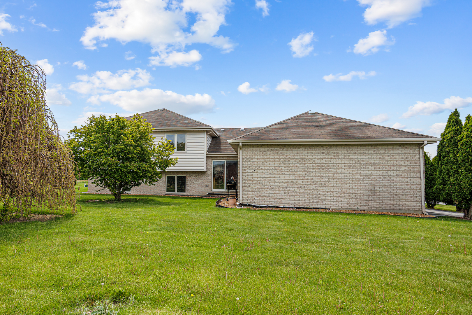 21223 Alessandra Drive, Matteson, IL 60443