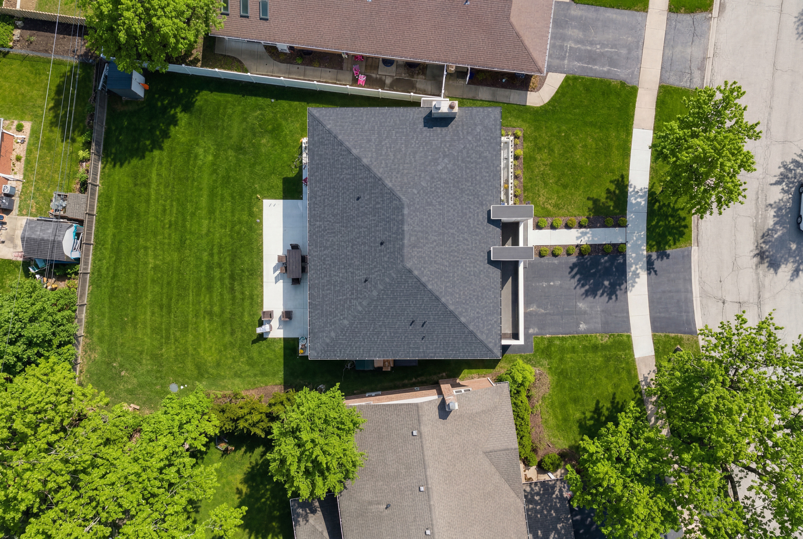 1344 S Chester Avenue, Park Ridge, IL 60068