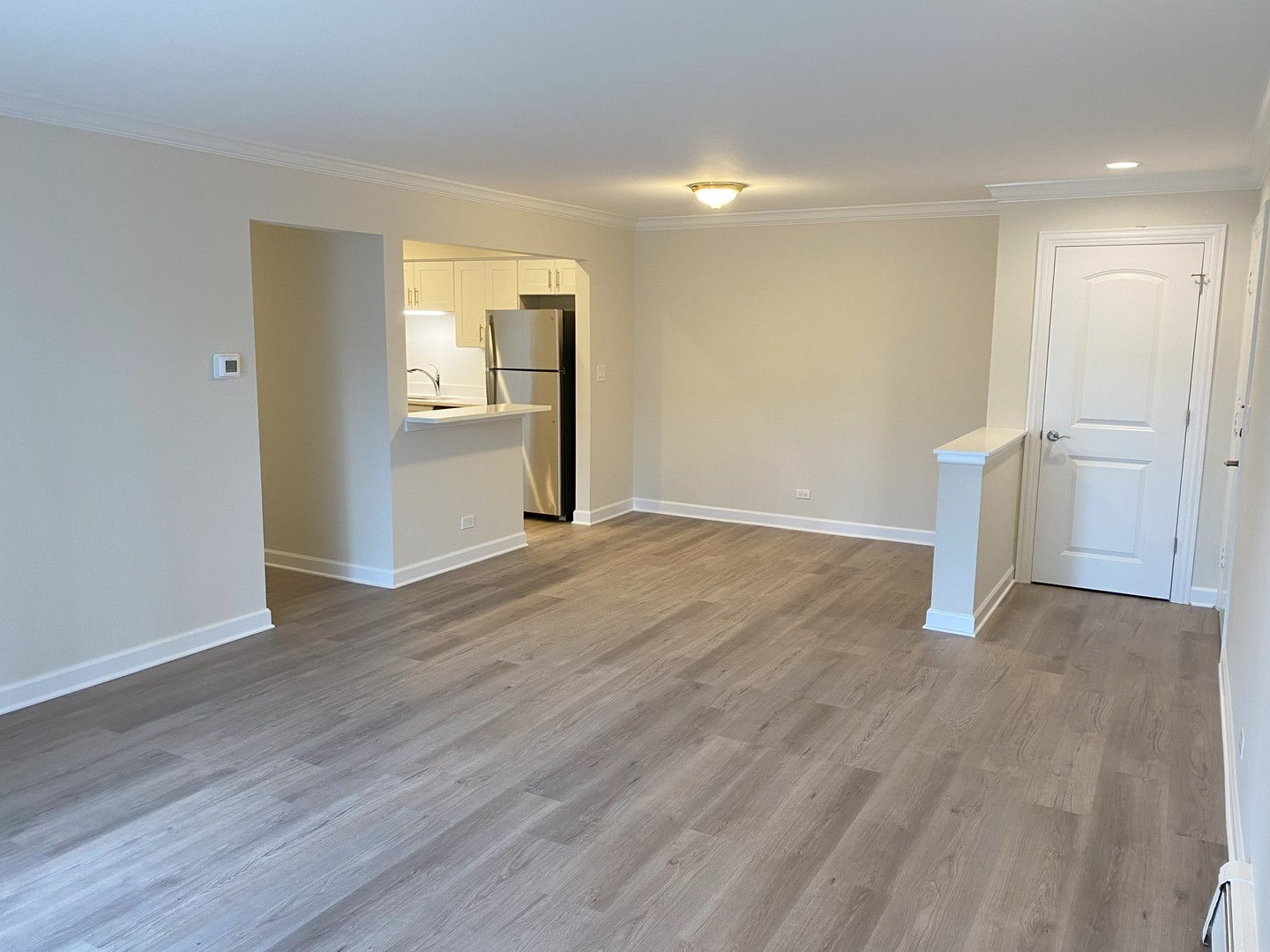 785 Pershing Avenue #4-A, Glen Ellyn, IL 60137