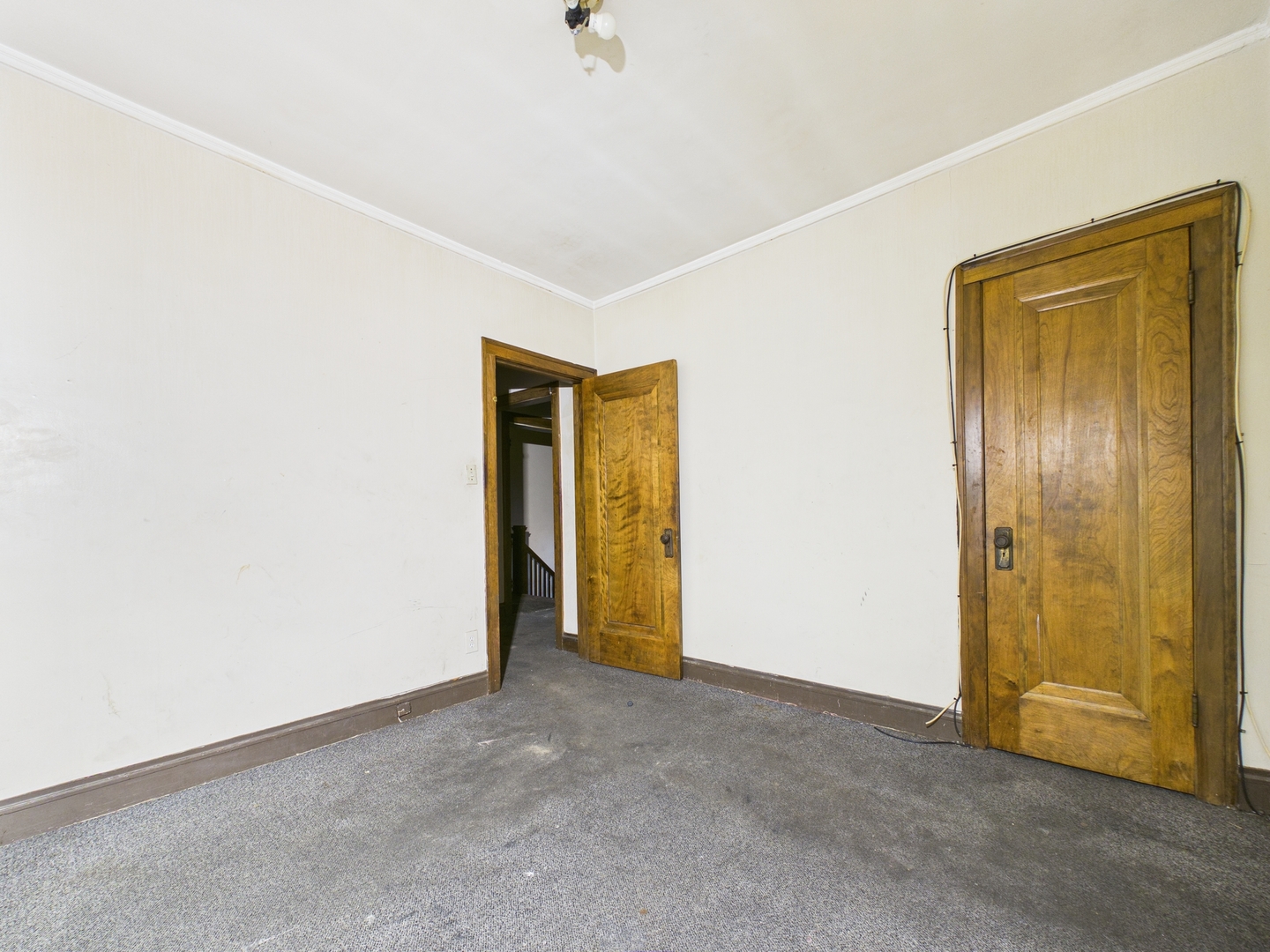 6602 S Troy Street, Chicago, IL 60629