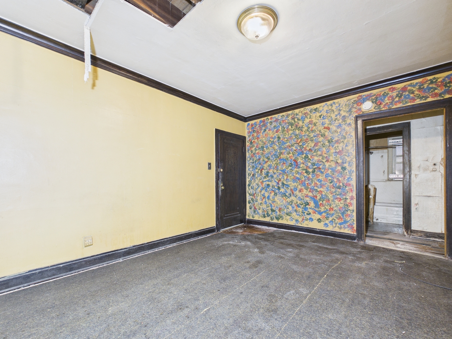 6602 S Troy Street, Chicago, IL 60629