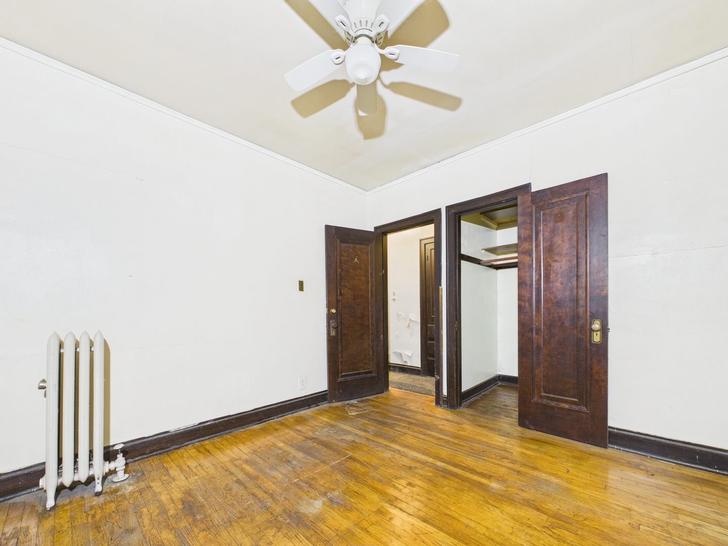6602 S Troy Street, Chicago, IL 60629