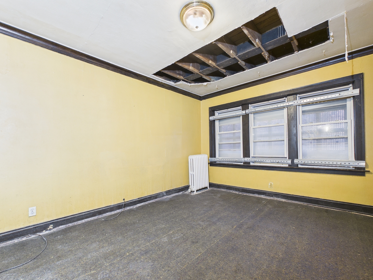 6602 S Troy Street, Chicago, IL 60629