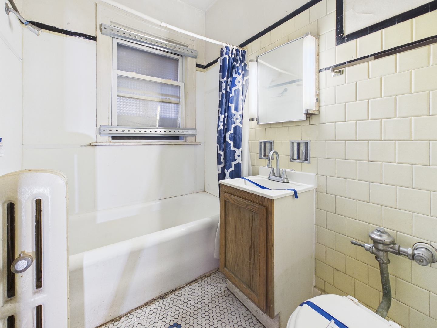 6602 S Troy Street, Chicago, IL 60629