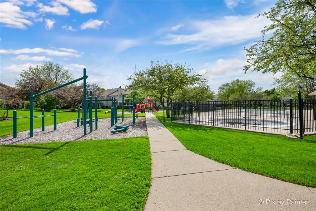 2941 Clematis Drive, Schaumburg, IL 60193