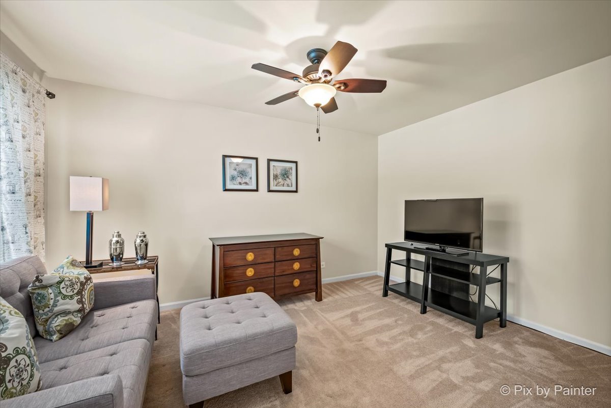 2941 Clematis Drive, Schaumburg, IL 60193