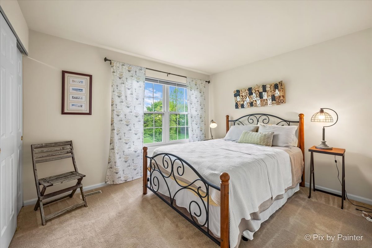 2941 Clematis Drive, Schaumburg, IL 60193