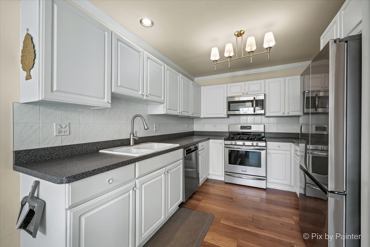 2941 Clematis Drive, Schaumburg, IL 60193