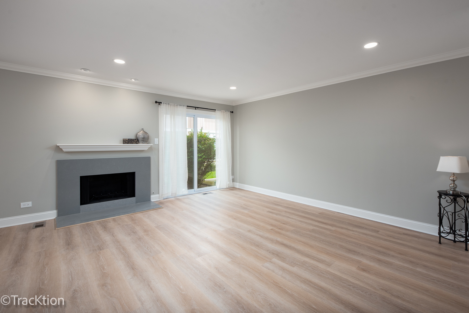 1185 Leicester Court, Wheaton, IL 60189
