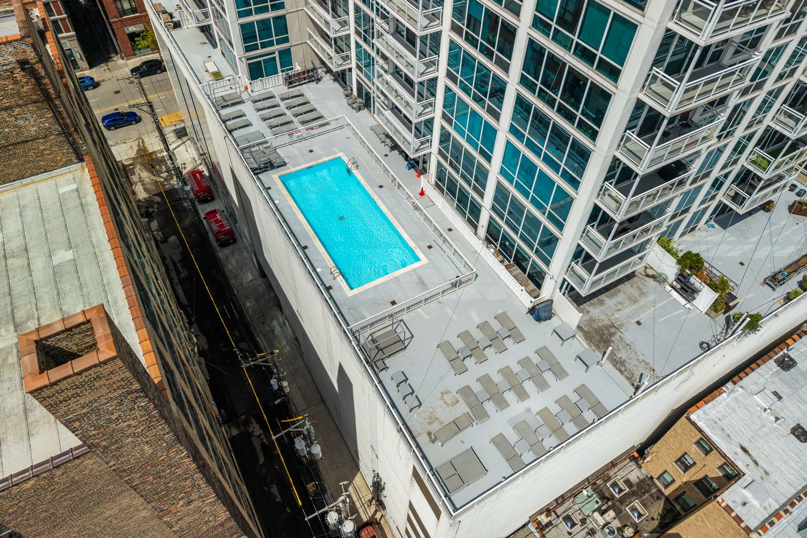 757 N Orleans Street #605, Chicago, IL 60654