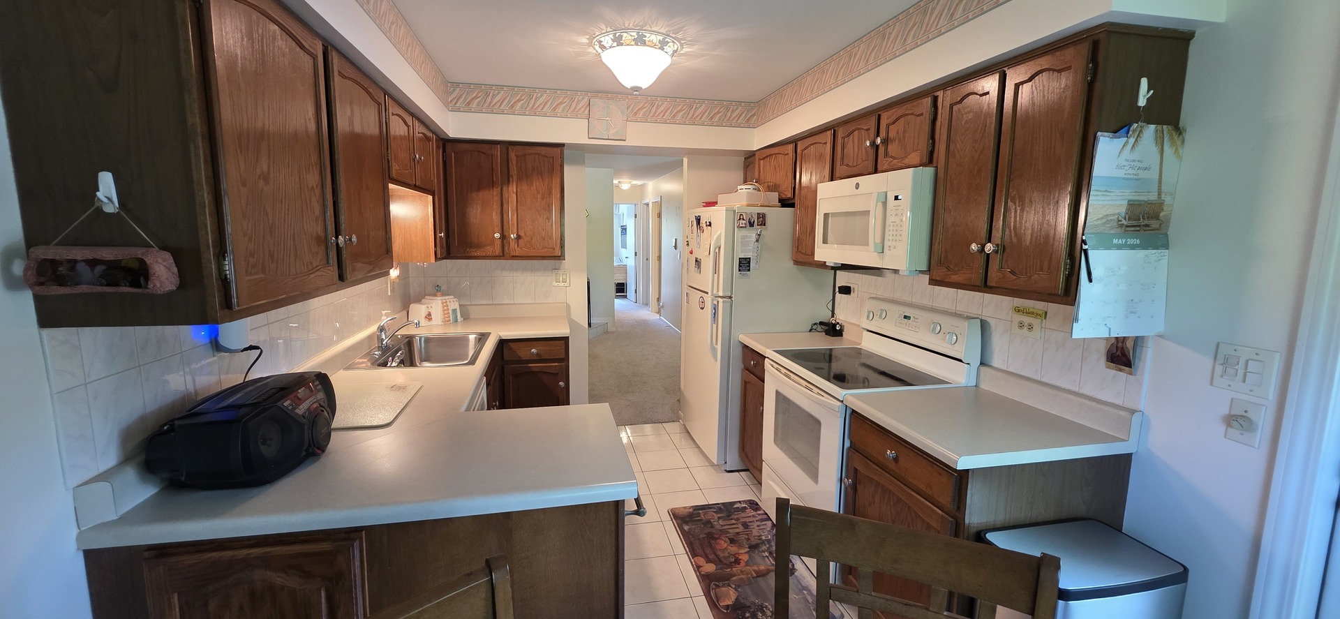 171 Grove Avenue #D, Des Plaines, IL 60016
