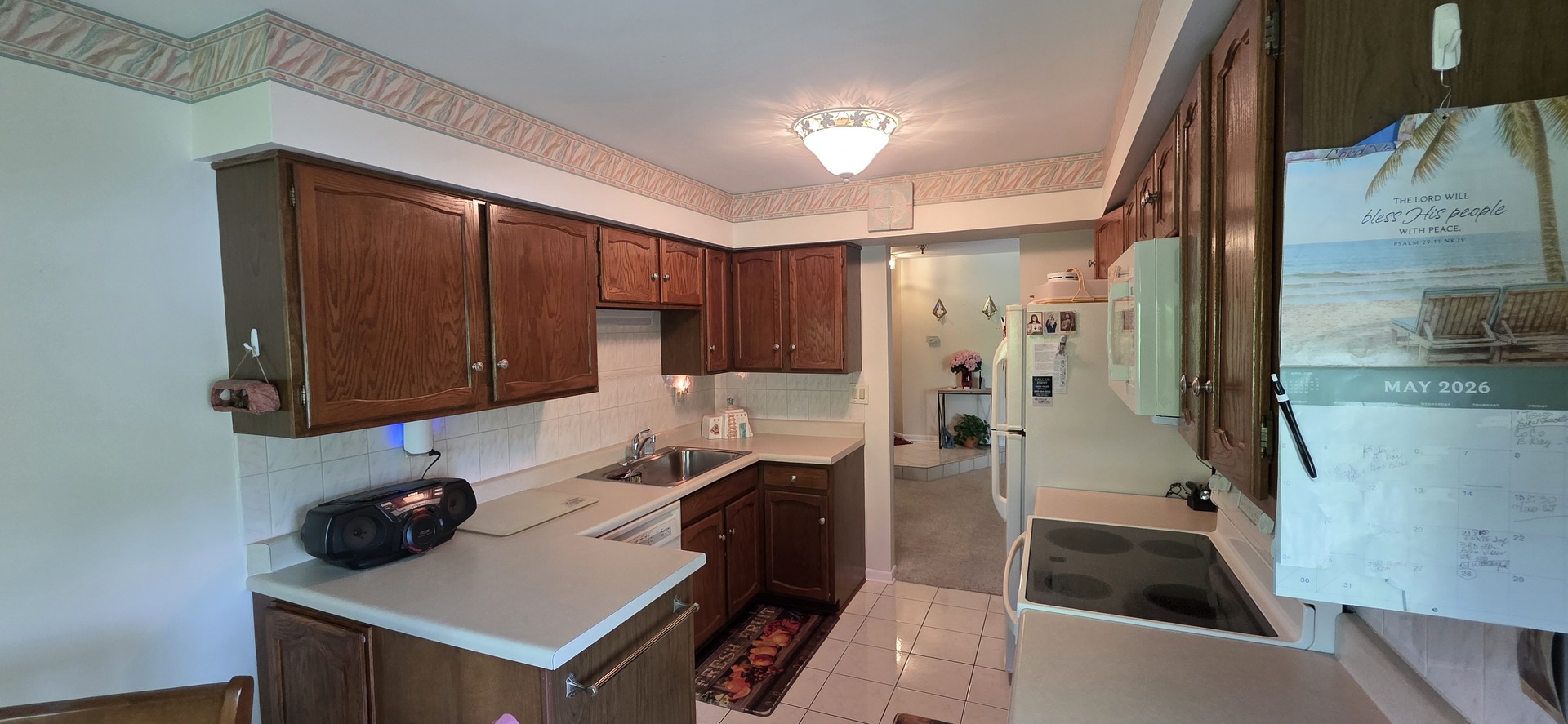 171 Grove Avenue #D, Des Plaines, IL 60016