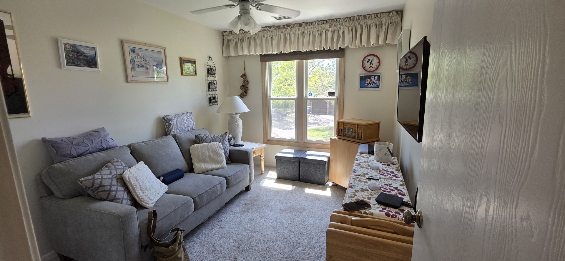 171 Grove Avenue #D, Des Plaines, IL 60016