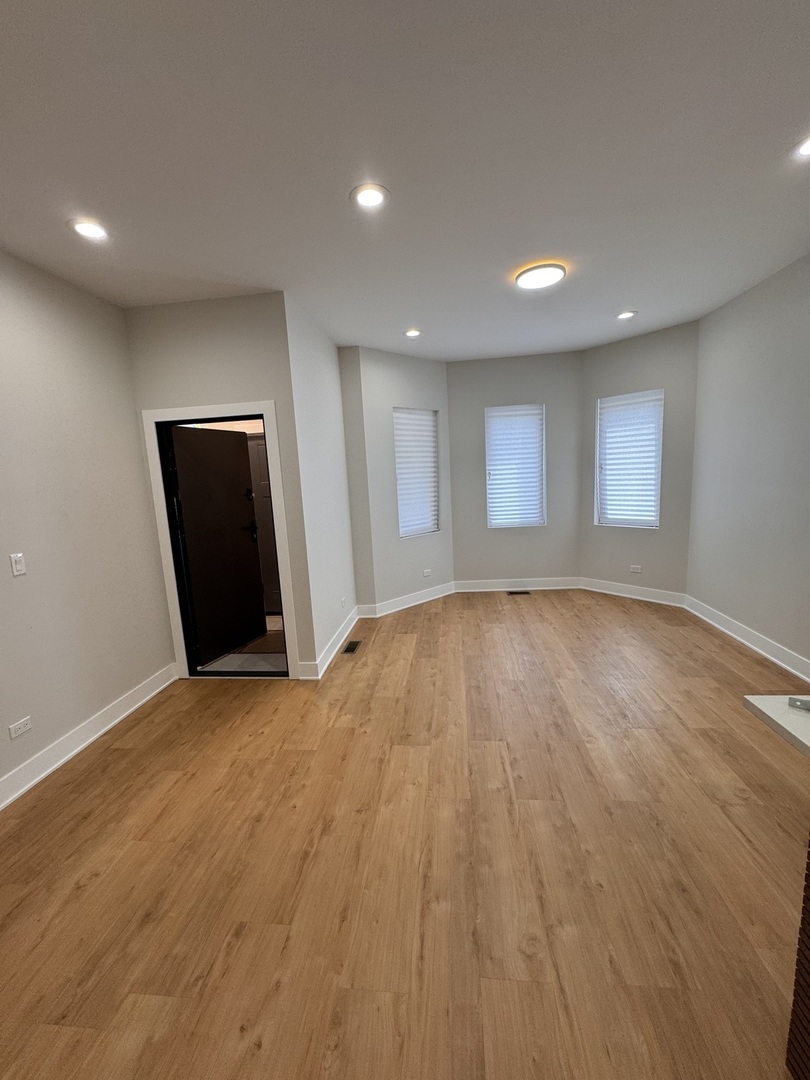 818 S Karlov Avenue #1, Chicago, IL 60624