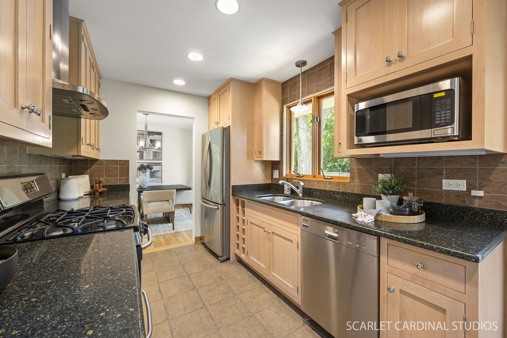17 Meisinger Lane, Naperville, IL 60540