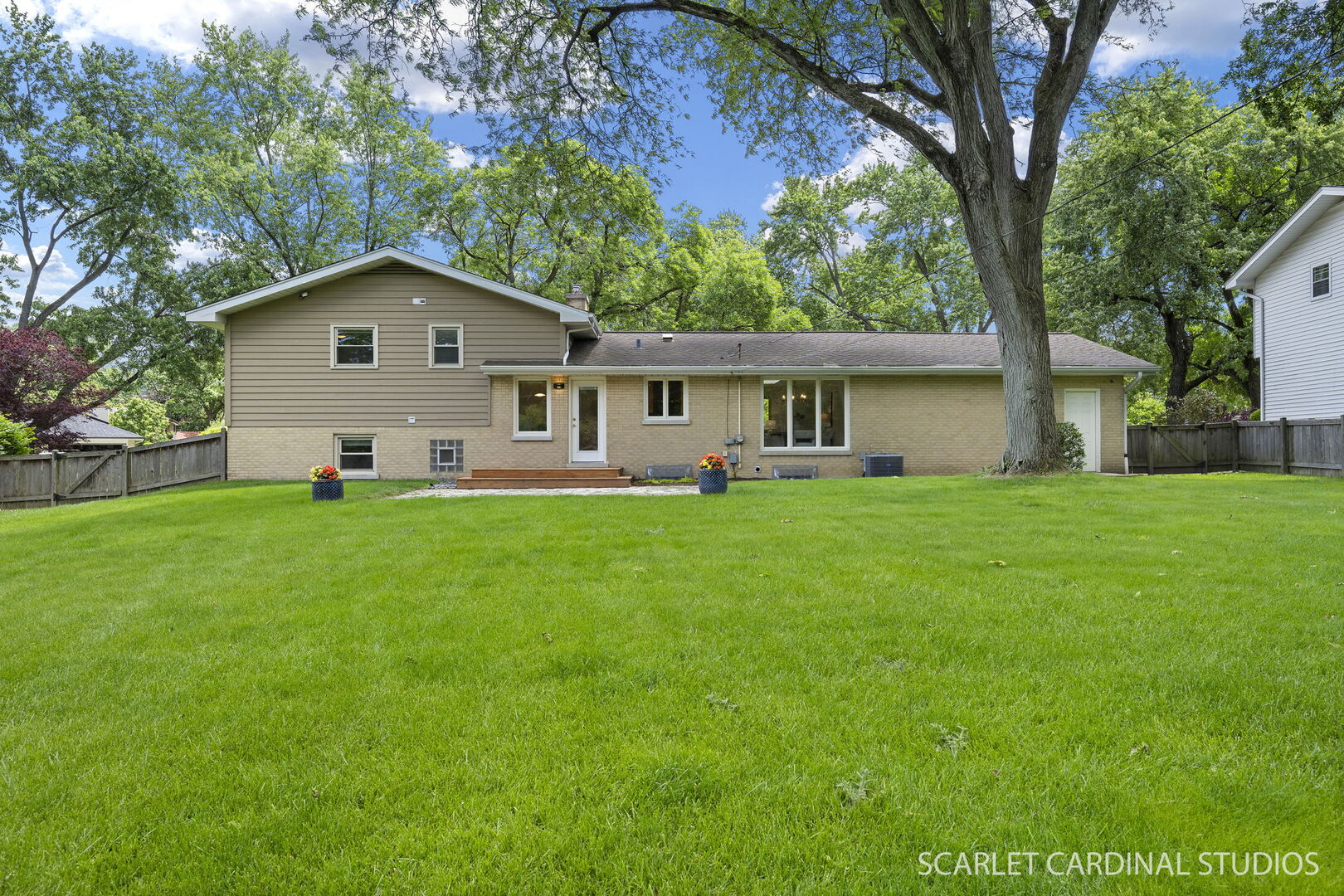 17 Meisinger Lane, Naperville, IL 60540