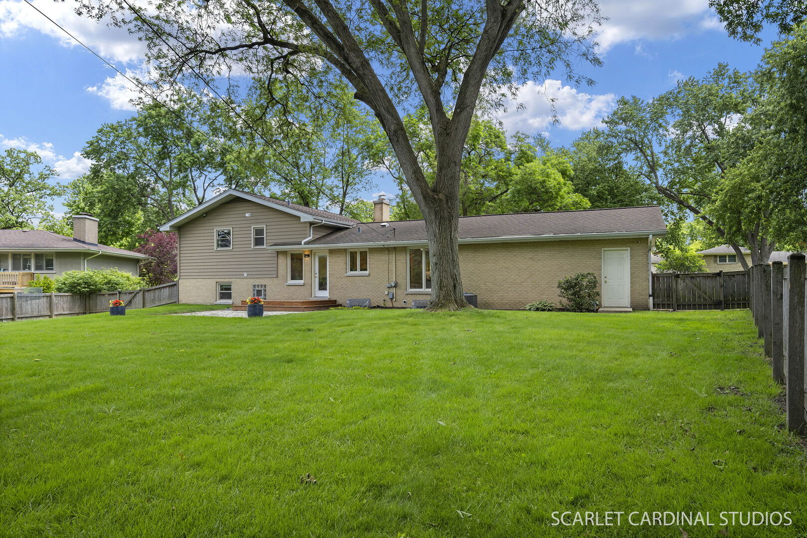 17 Meisinger Lane, Naperville, IL 60540