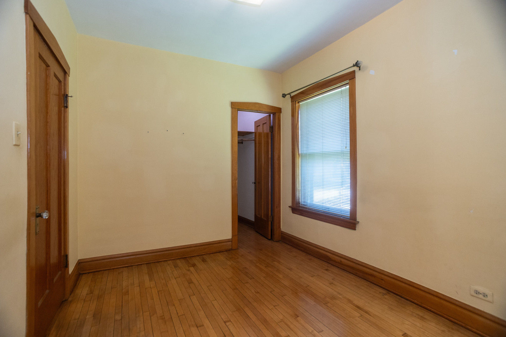 1220 S River Road, Des Plaines, IL 60018