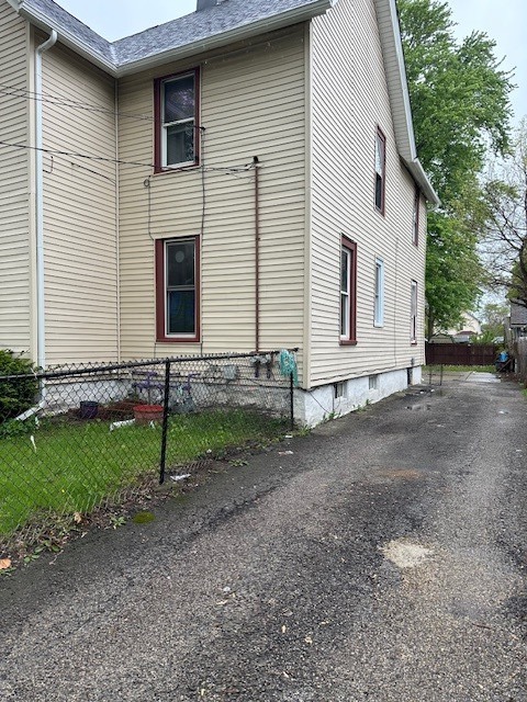 642 Pennsylvania Avenue, Aurora, IL 60506