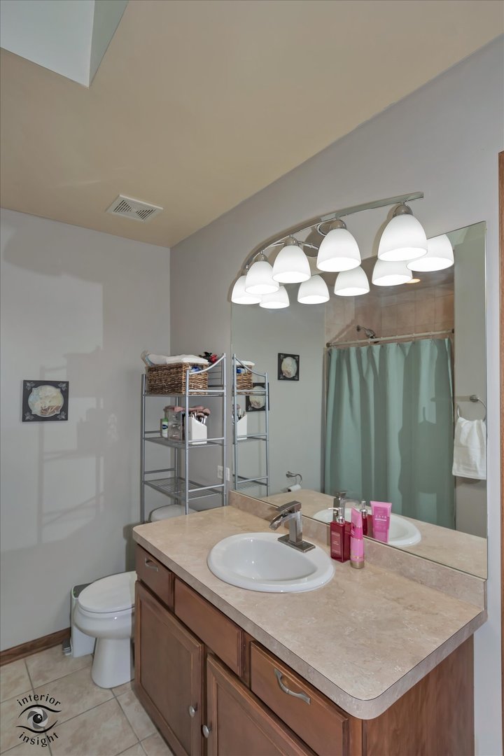 3626 W Nuala Lane, Alsip, IL 60803