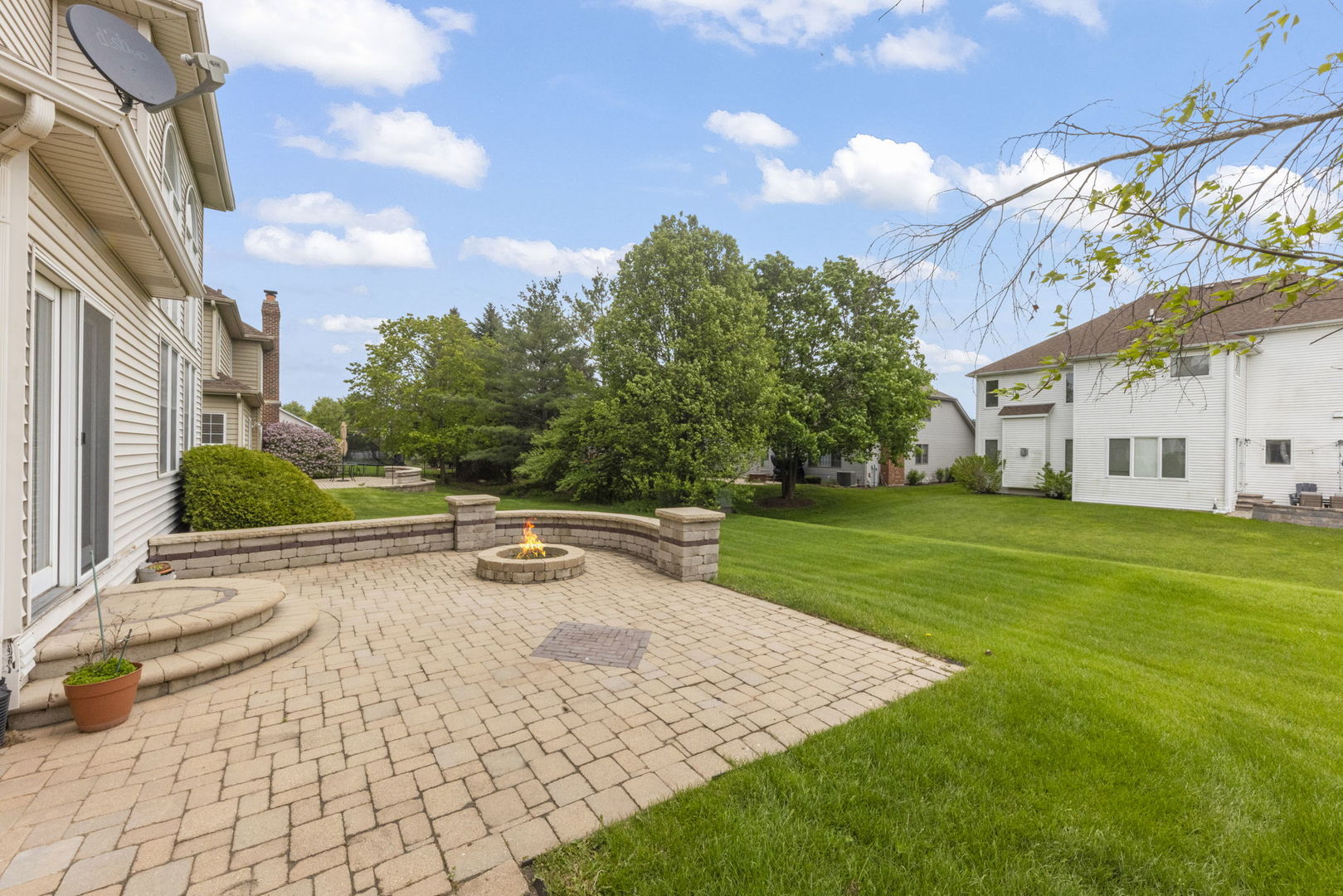 3748 Sunburst Lane, Naperville, IL 60564