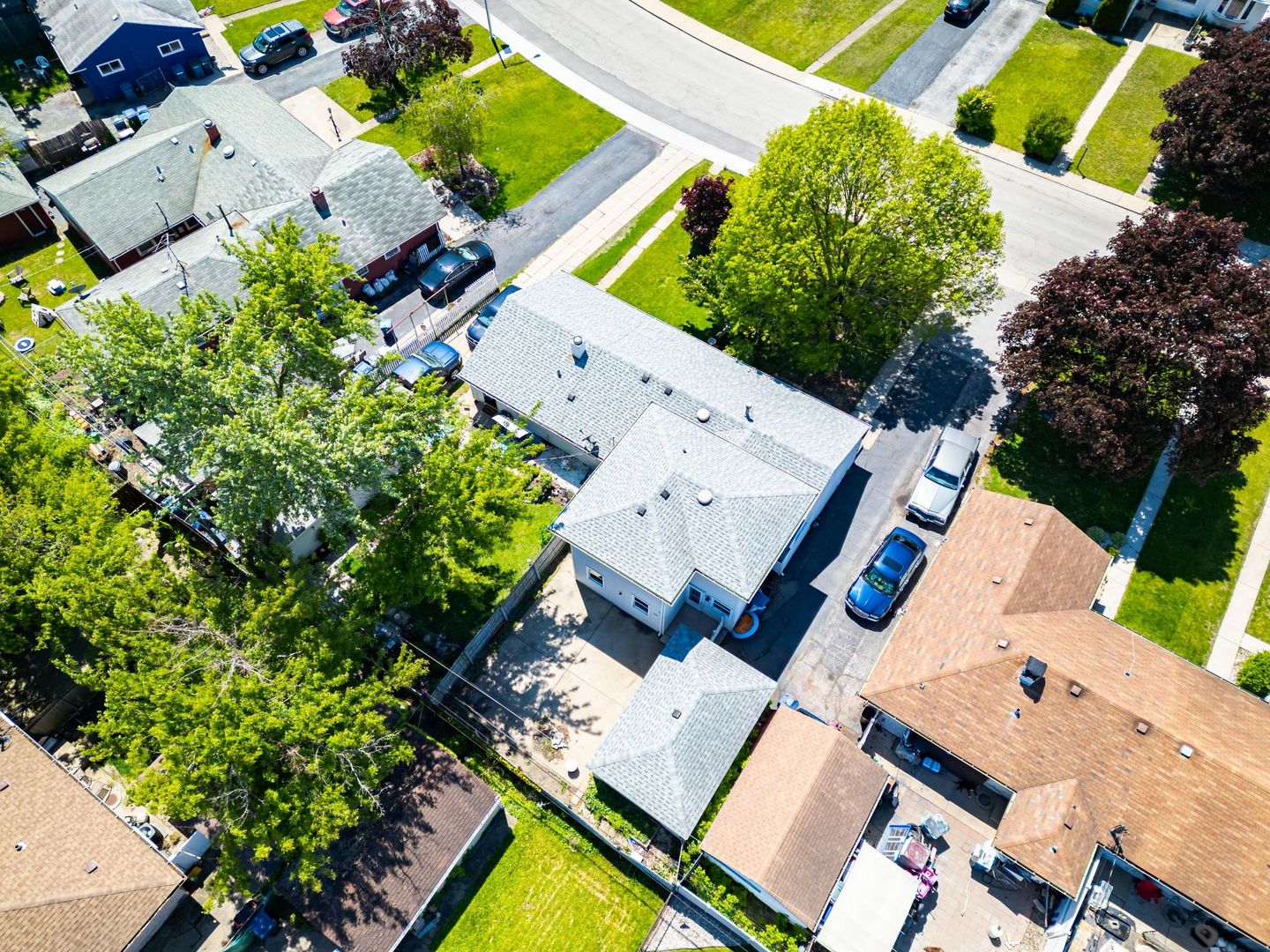8753 S Kostner Avenue, Hometown, IL 60456