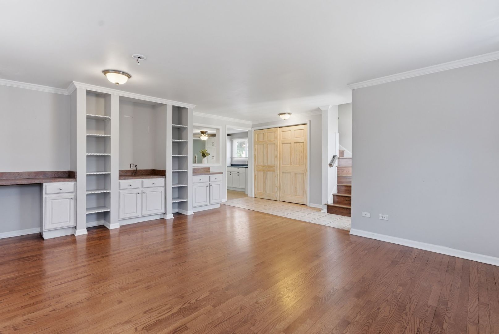 8753 S Kostner Avenue, Hometown, IL 60456