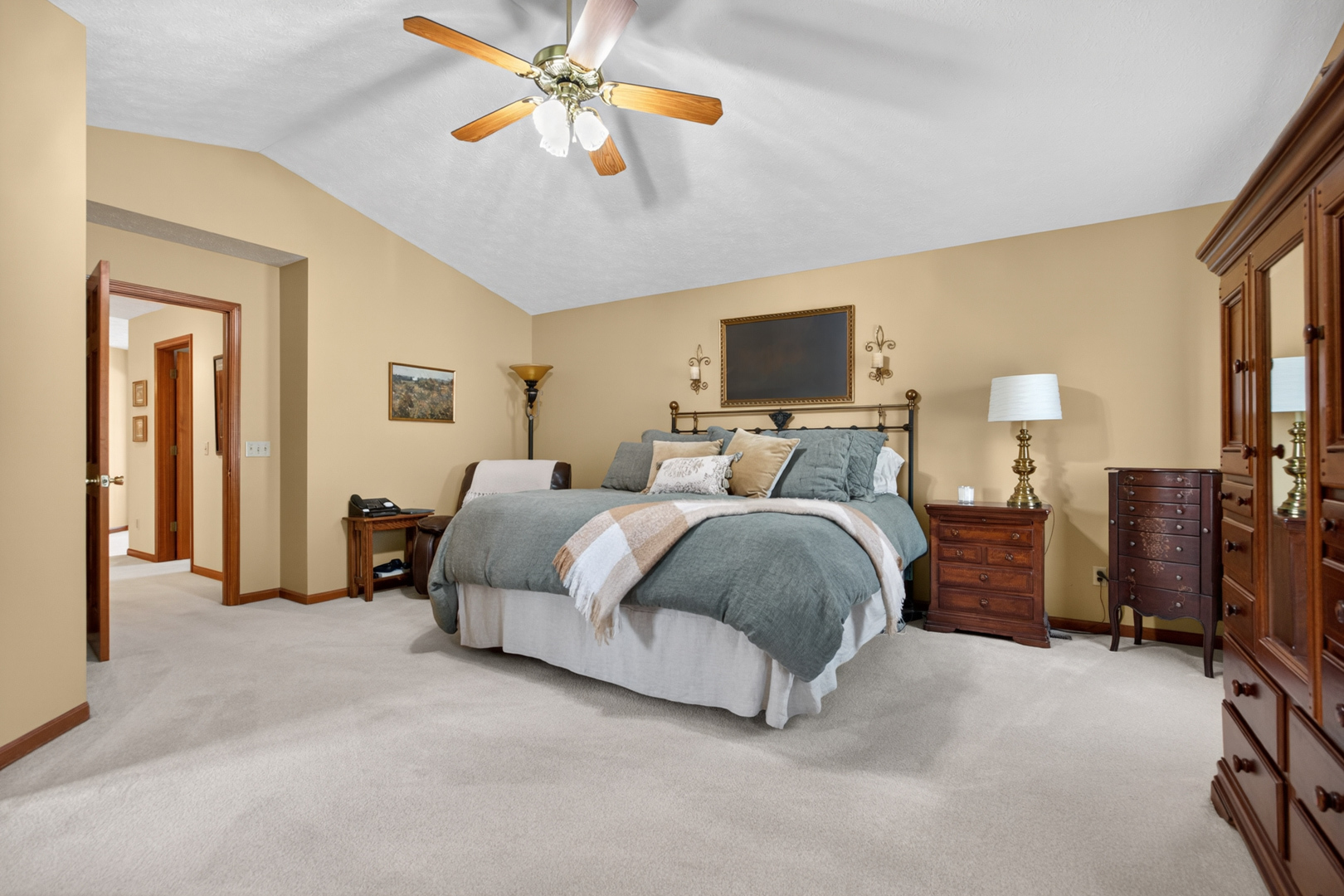 1106 Sterling Glen CC Court, Normal, IL 61761